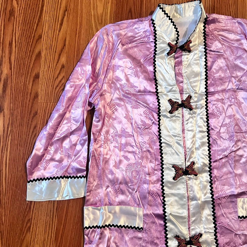 Asian Robe - Picture 4 of 8